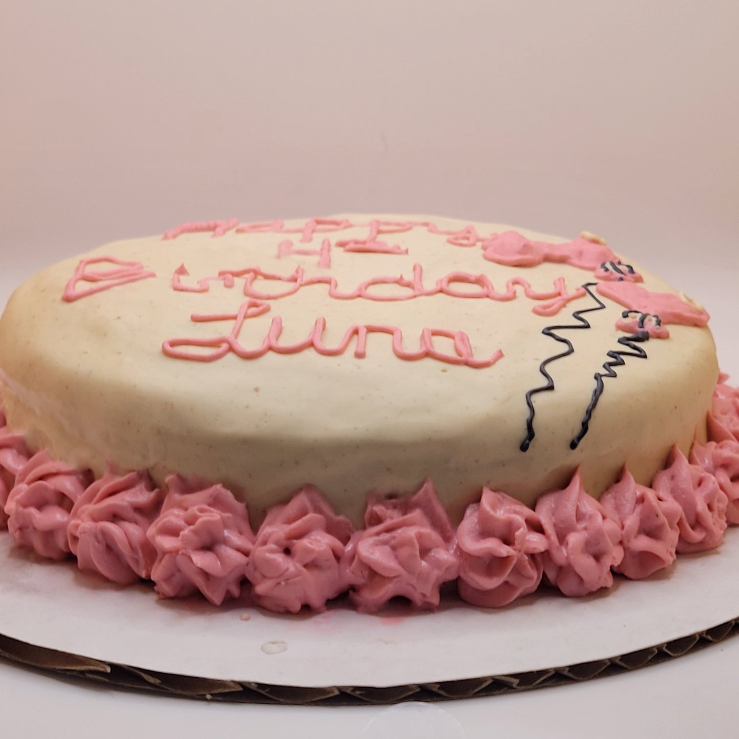 6 inch Round Single layer Basic Tier ( The Jake Cake)