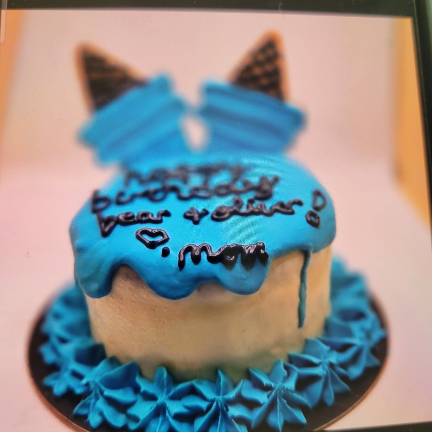 4 inch Single Layer Mid Tier Cake (The Rocky Cake)