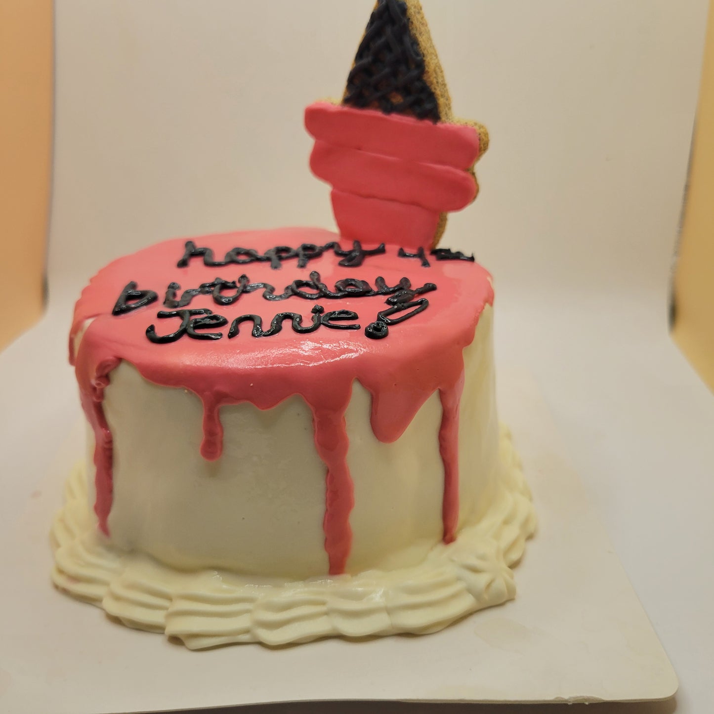 4 inch Single Layer Mid Tier Cake (The Rocky Cake)