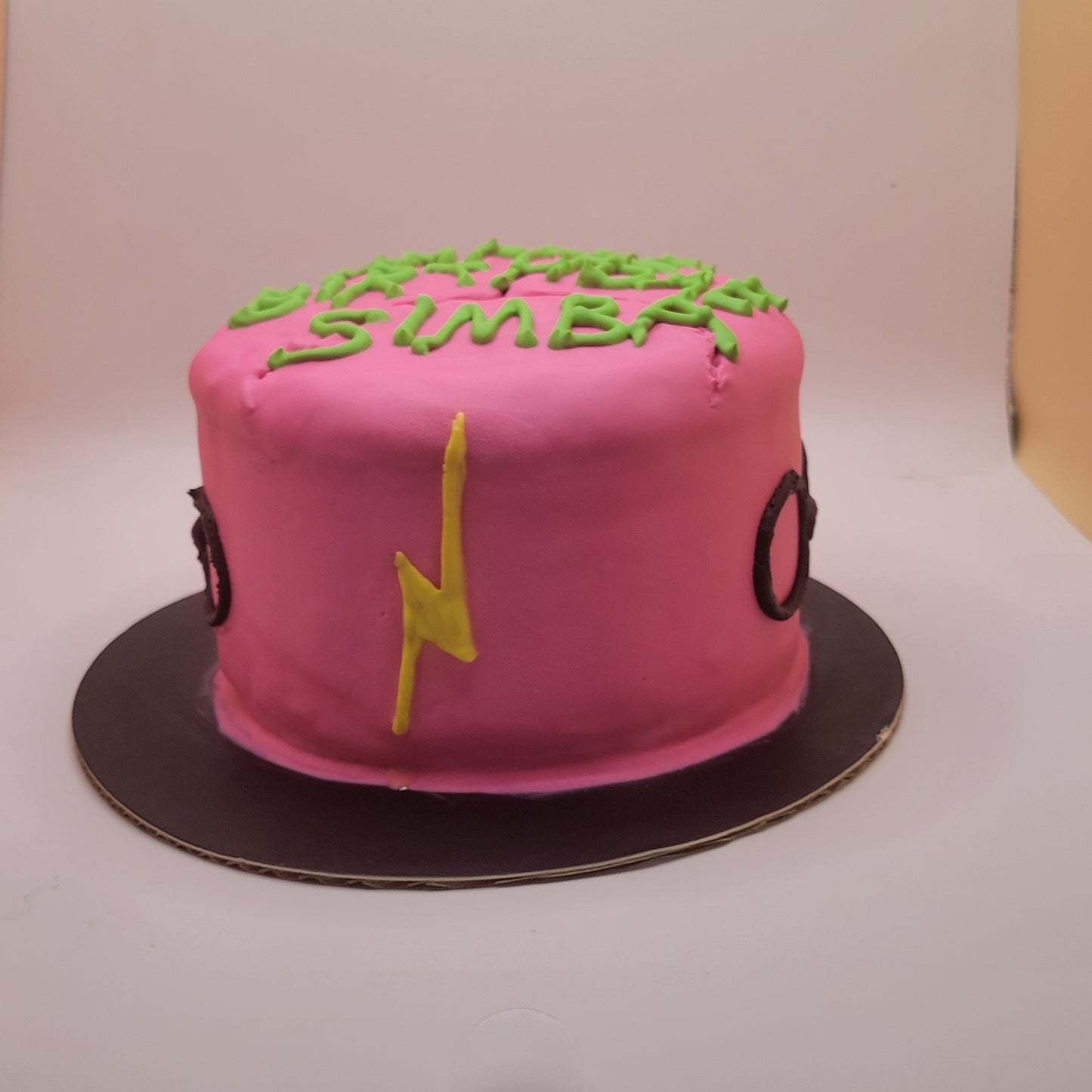 4 inch Single Layer Mid Tier Cake (The Rocky Cake)