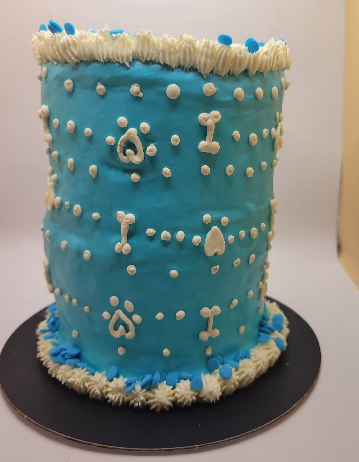 4 inch Round Double Layer Basic Tier  ( The Uno Cake)